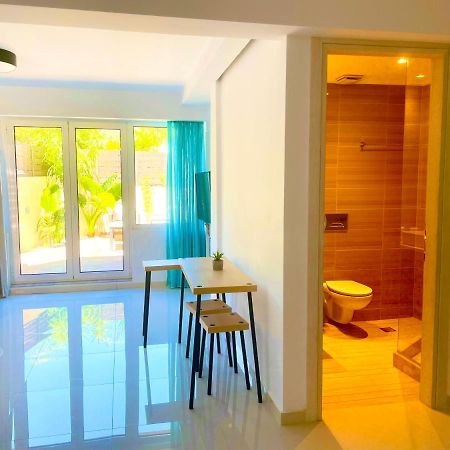 Haris White Apartment Roussospítion エクステリア 写真