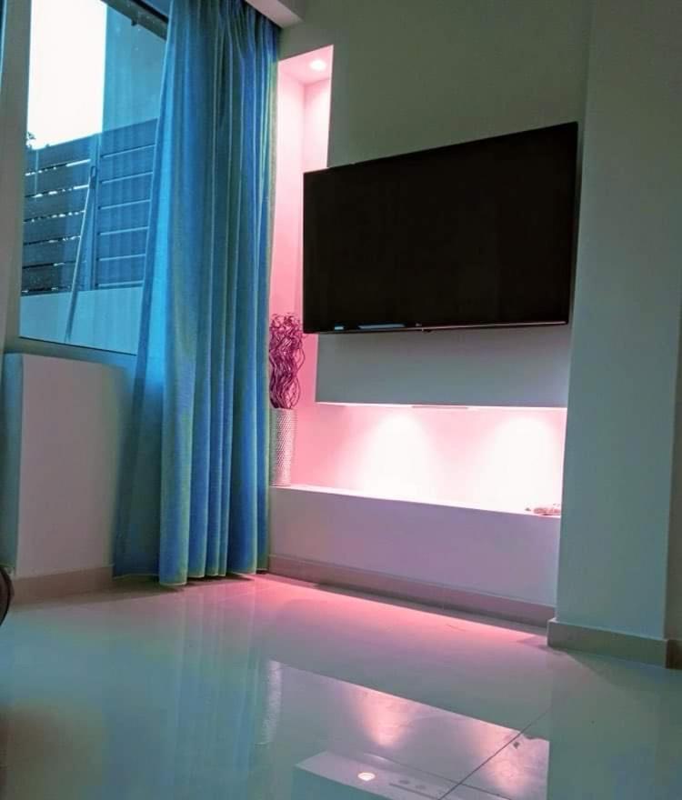 Haris White Apartment Roussospítion エクステリア 写真